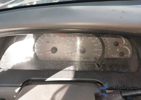 2002 Toyota Sequoia Sr5 V8 z USA, uszkodzony, nr VIN 5TDZT34A02S121503